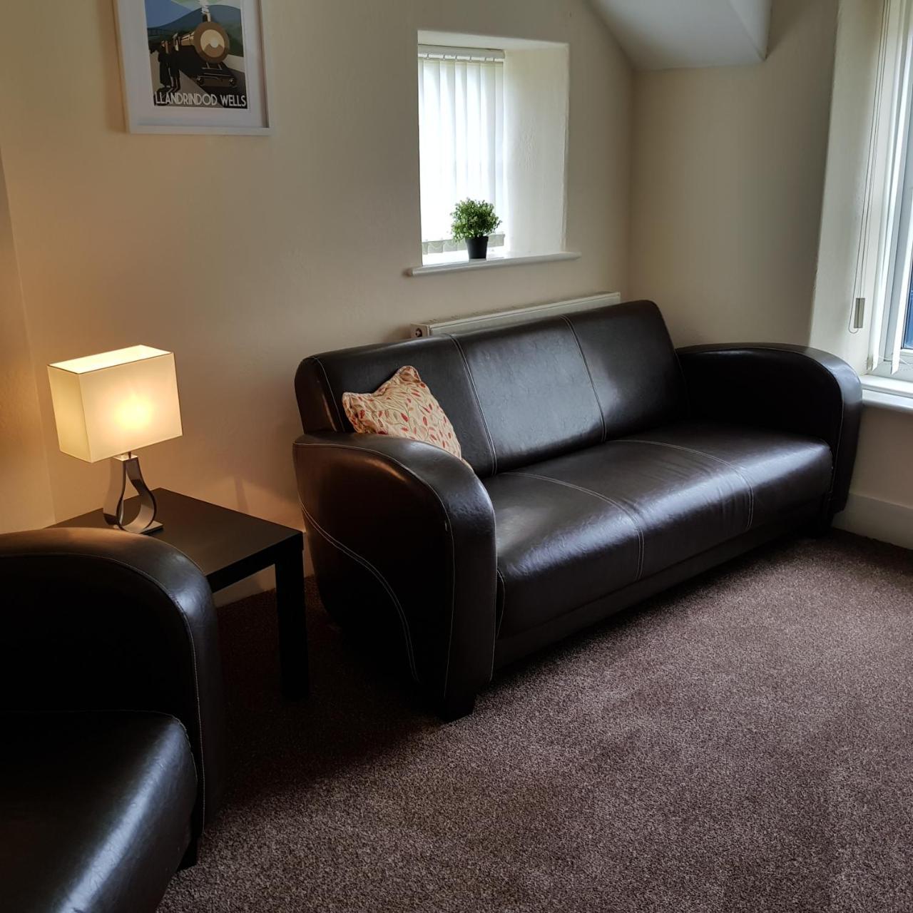 Ty Morgan'S Apartments Rhayader Extérieur photo